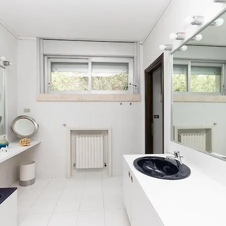 Elisabetta Luxury In Villa *