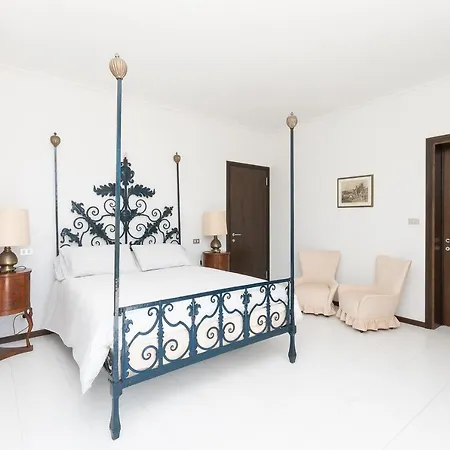 Elisabetta Luxury In Villa *