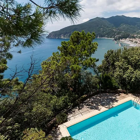 Elisabetta Luxury In Moneglia