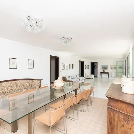 Elisabetta Luxury In Villa *